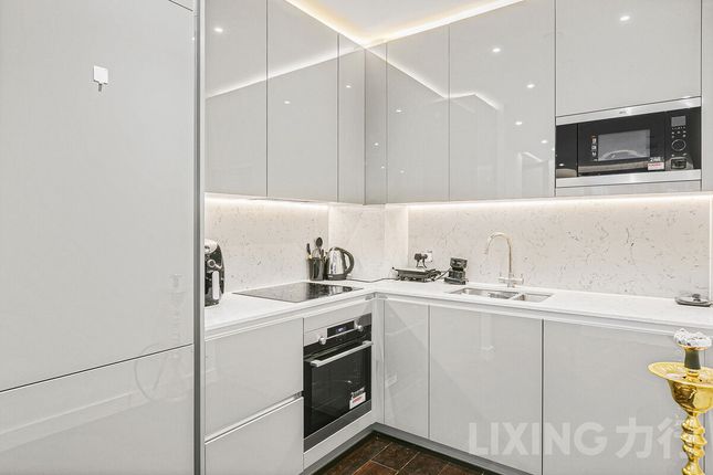 1 bed property, in Ponton Road, £599,000