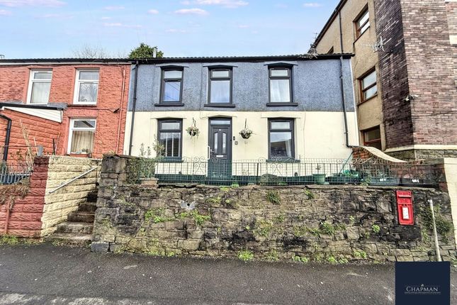 2 bed property, in Miskin Road, £125,000