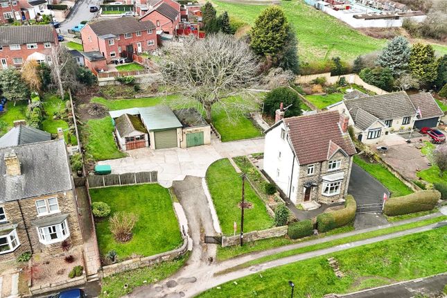4 bed property, in Vicar Lane, £400,000