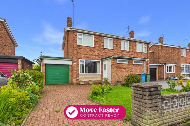 3 bed property, in Highfield Road, £180,000