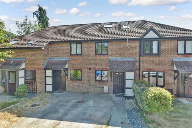 3 bed property, in Carlton Tye, £450,000