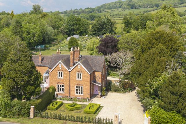 5 bed property, in Westmancote, £1,375,000