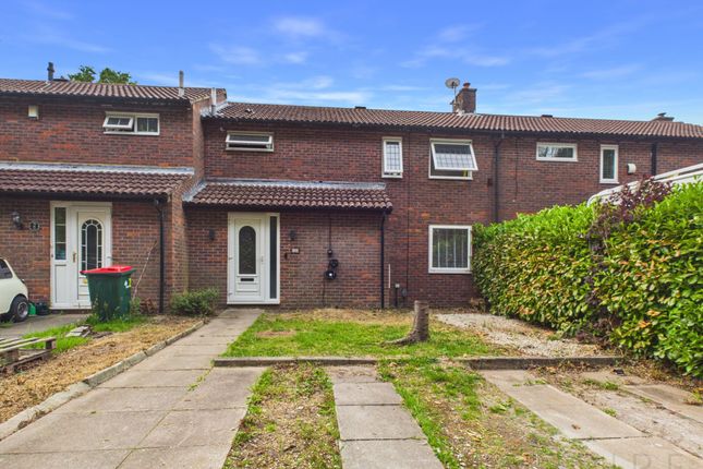 3 bed property, in Collins Road, £375,000
