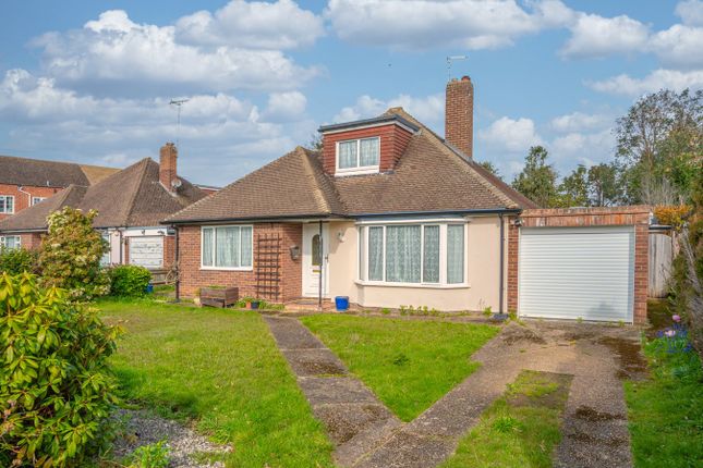 3 bed property, in Wadham Close, £850,000