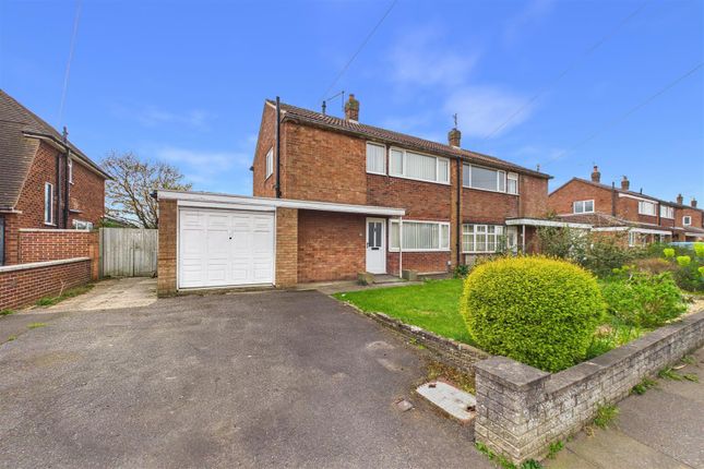 3 bed property, in Grange Road, £230,000