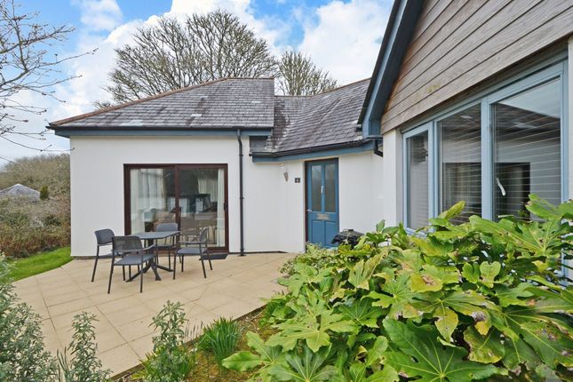 2 bed property, in Bissoe Road, £195,000