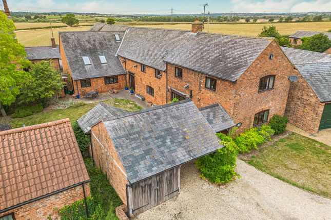5 bed property, in The Old Byre, £800,000