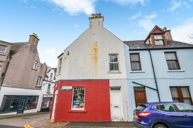 2 bed property, in Kenneth Street, £60,000