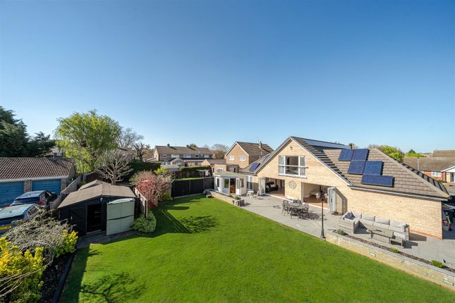 5 bed property, in Tamar Road, £975,000
