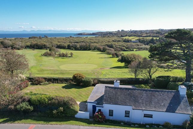 4 bed property, in Abersoch, £575,000