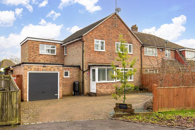 4 bed property, in Vicarage Road, £625,000