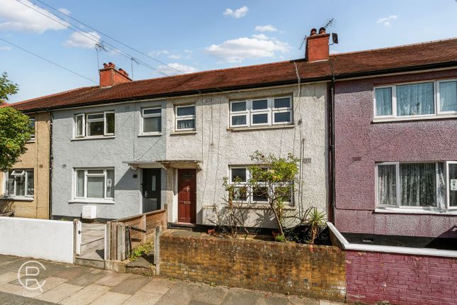 3 bed property, in Humes Avenue, £380,000