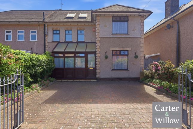 4 bed property, in Haydon Road, £600,000