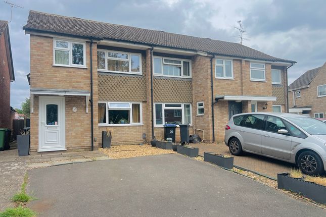 4 bed property, in Leonard Close, £460,000