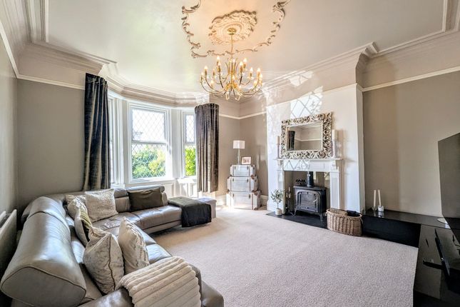 6 bed property, in Sunderland Road, £475,000