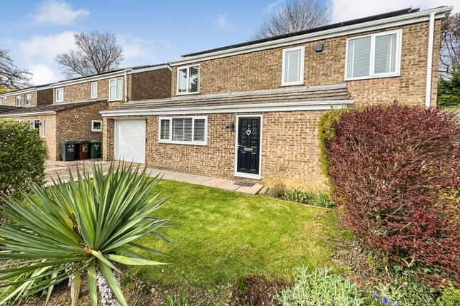 3 bed property, in Brisbane Gardens, £340,000