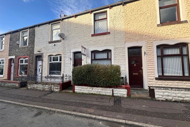 3 bed property, in Heath Street, £90,000