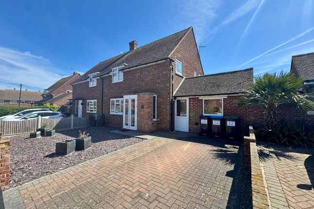 3 bed property, in Guildford Avenue, £340,000