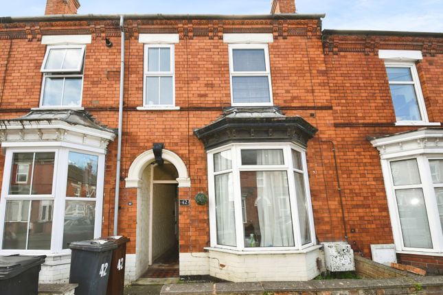 4 bed property, in Foster Street, £140,000