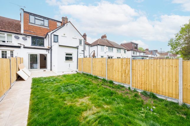 5 bed property, in Winlaton Road, £675,000