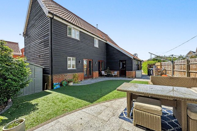 4 bed property, in Stowupland, £450,000