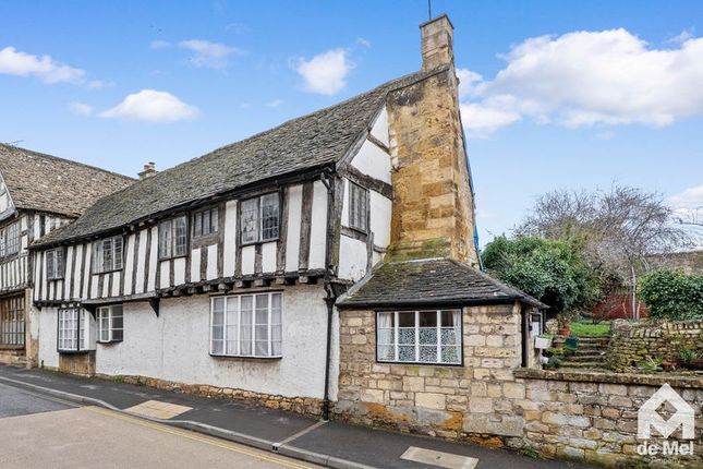 4 bed property, in Hailes Street, £500,000