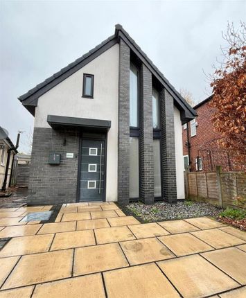 3 bed property, in Powis Road, £280,000