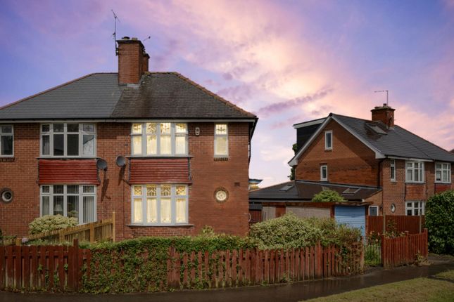 3 bed property, in Thorpe House Rise, £240,000