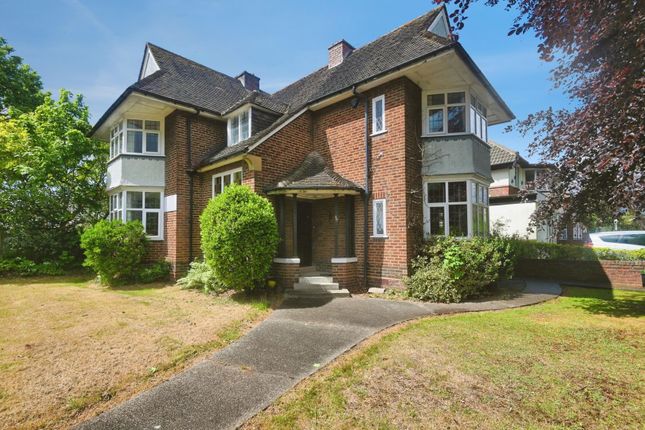 3 bed property, in Chester Road North, £510,000