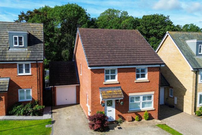 4 bed property, in Nugent Close, £600,000