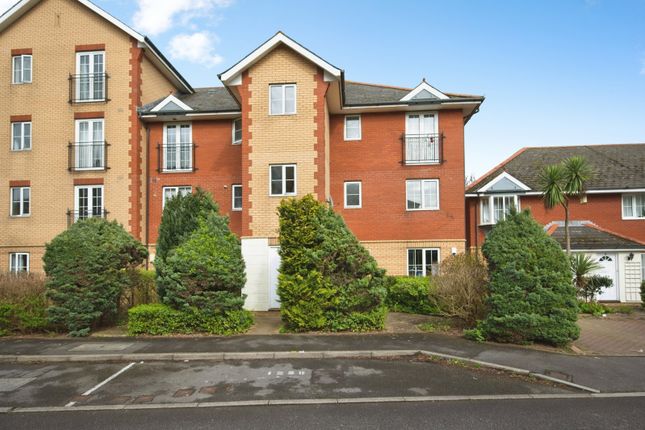 2 bed property, in Seager Drive, £90,000