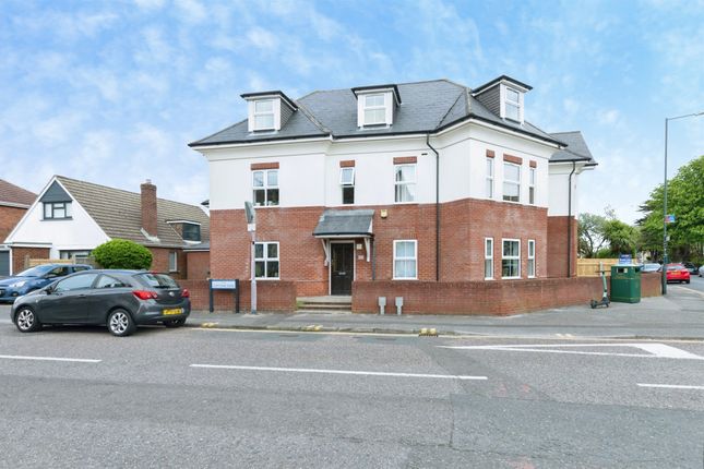 1 bed property, in Bennett Road, £145,000