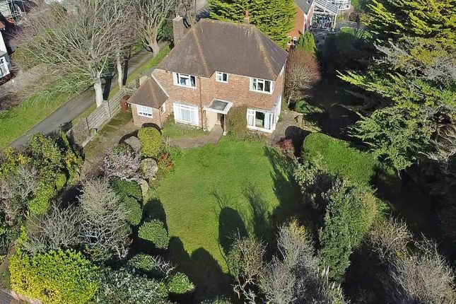 4 bed property, in Summerdown Road, £750,000