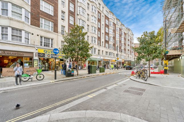 3 bed property, in Queensway, £795,000