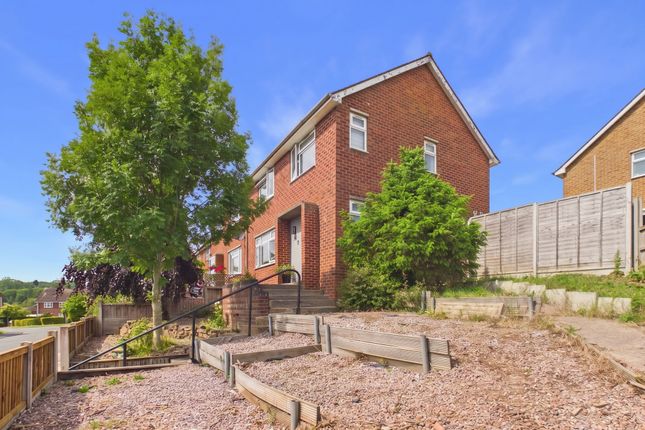 3 bed property, in Westcliffe Avenue, £220,000