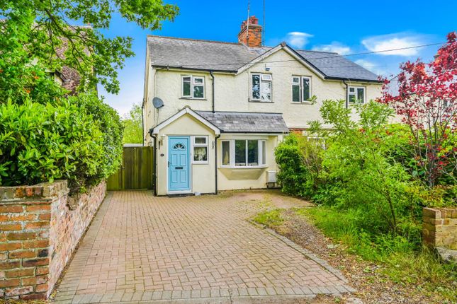 3 bed property, in Felsted, £450,000