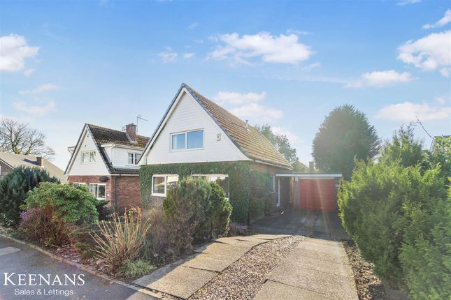 3 bed property, in Foot Wood Crescent, £280,000