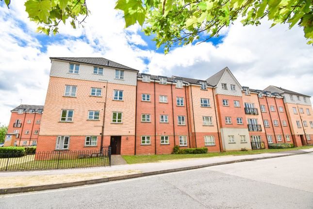 2 bed property, in Cotton Court, £145,000