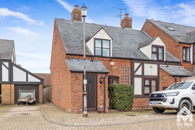 Studio, in Furlong Lane, £260,000