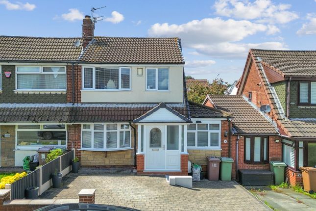 3 bed property, in Sandringham Drive, £230,000