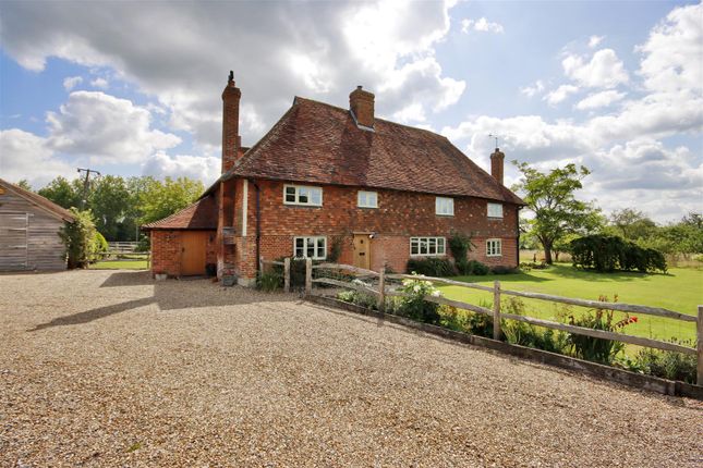 5 bed property, in Hecton Farm, £1,895,000
