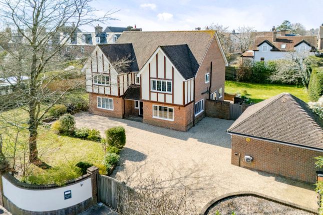 6 bed property, in Park Road, £1,000,000