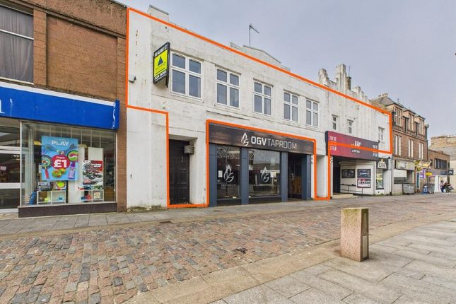 Studio, in First Floor, £59,500