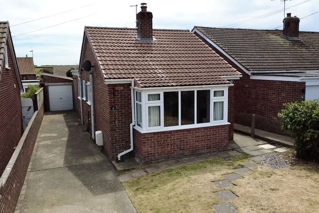 2 bed property, in School Lane, £159,995