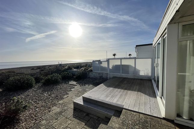 2 bed property, in Coast Road, £465,000