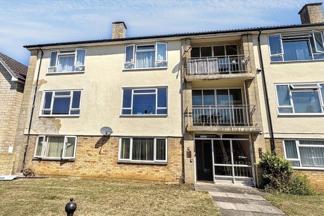 2 bed property, in Weller Road, £75,000
