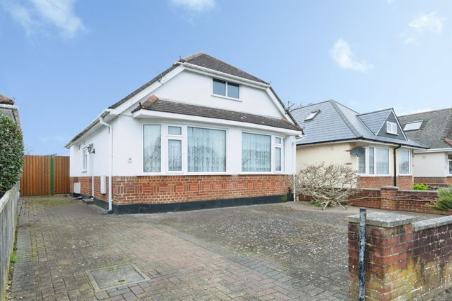 2 bed property, in Durdells Avenue, £365,000