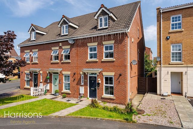 3 bed property, in Abbeylea Drive, £190,000
