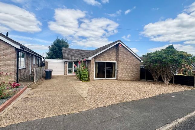 3 bed property, in Magnolia Close, £240,000