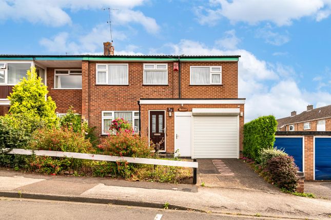 3 bed property, in Brackendale Avenue, £279,000